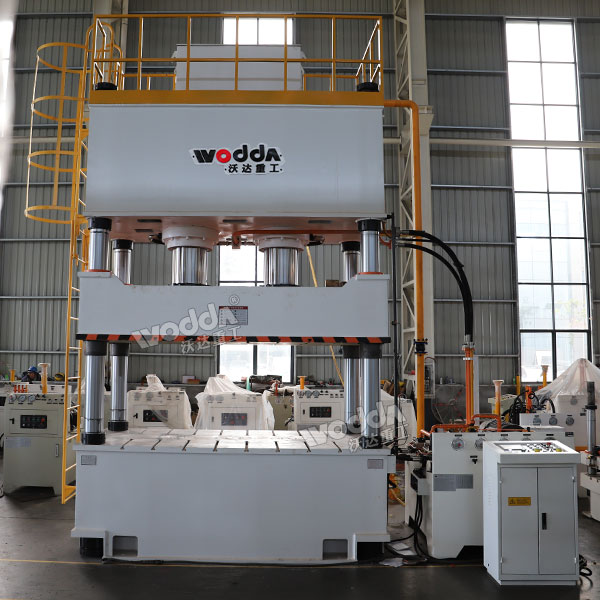 630噸四柱液壓機 630噸四柱液壓機