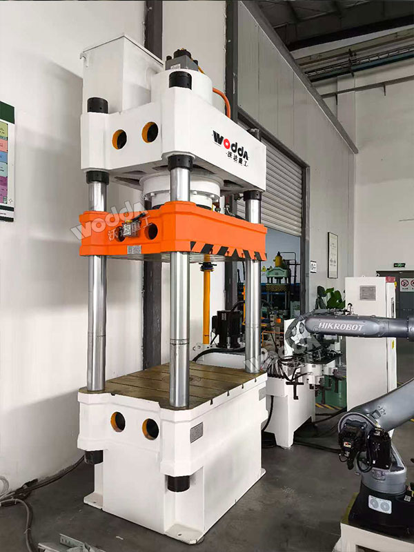 315噸四柱液壓機(jī)（伺服）