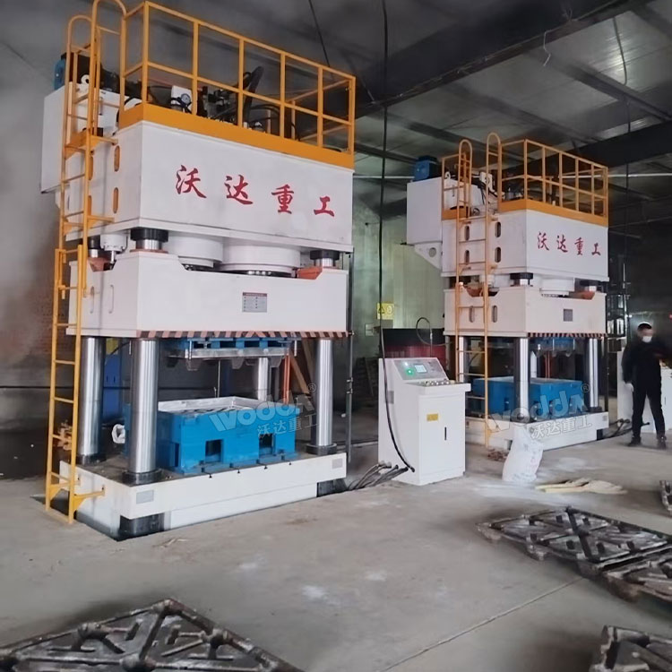 木屑托盤液壓機(jī)(三梁四柱式) 木屑托盤液壓機(jī)(三梁四柱式)