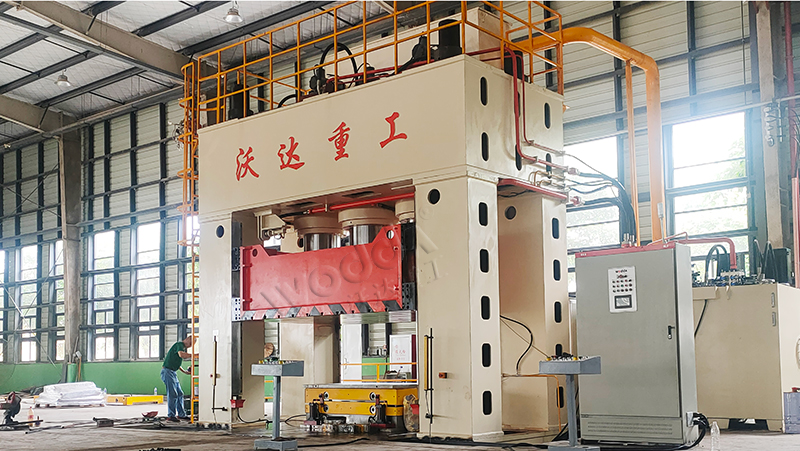 3000噸LFT衛(wèi)浴柜門(mén)板熱塑成型液壓機(jī)